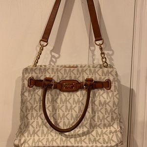 Micheal Kors tote bag